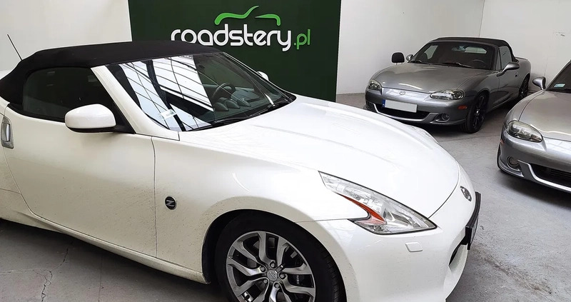 Nissan 370 Z cena 84900 przebieg: 73300, rok produkcji 2010 z Drezdenko małe 781